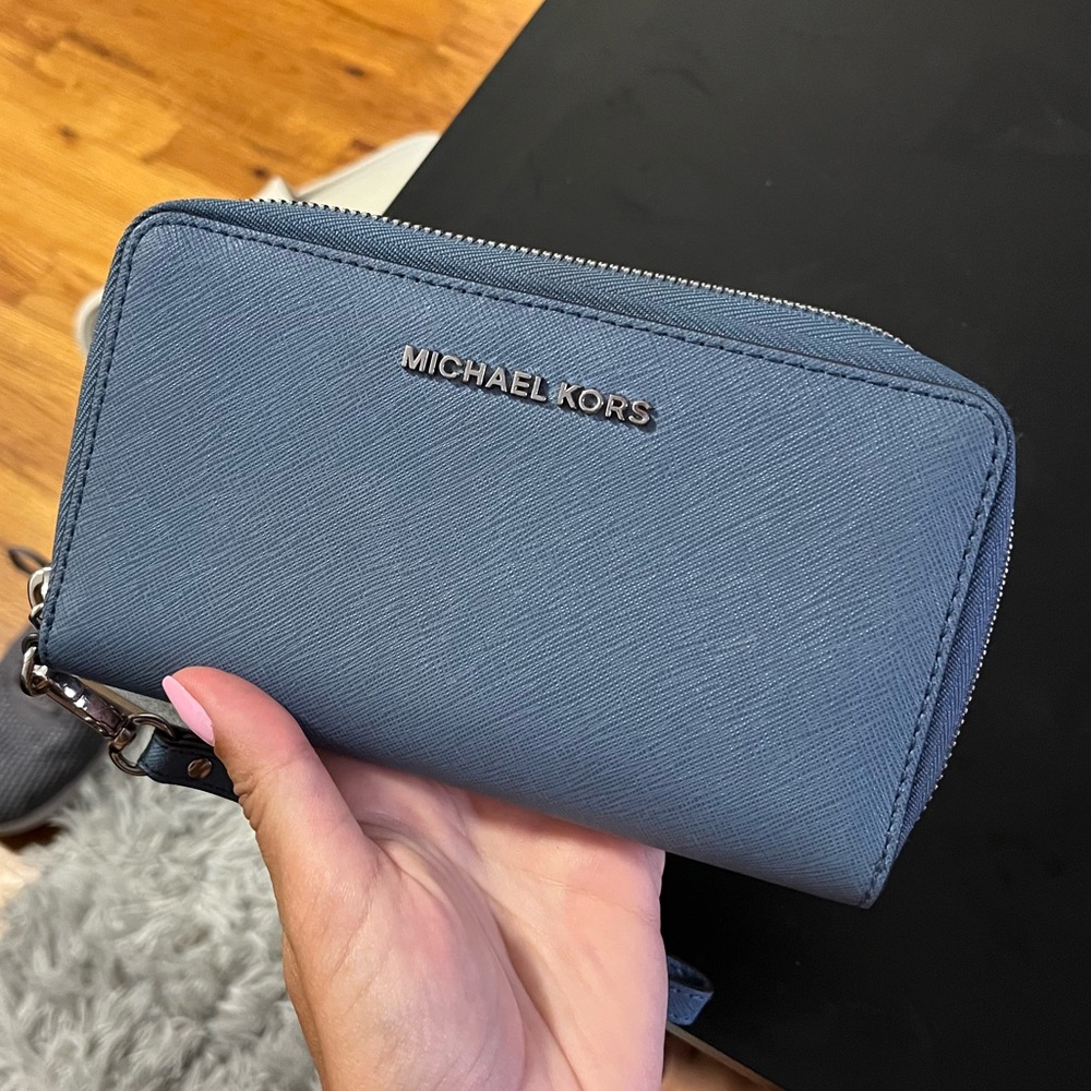 Blue used Michael Kors full wallet women